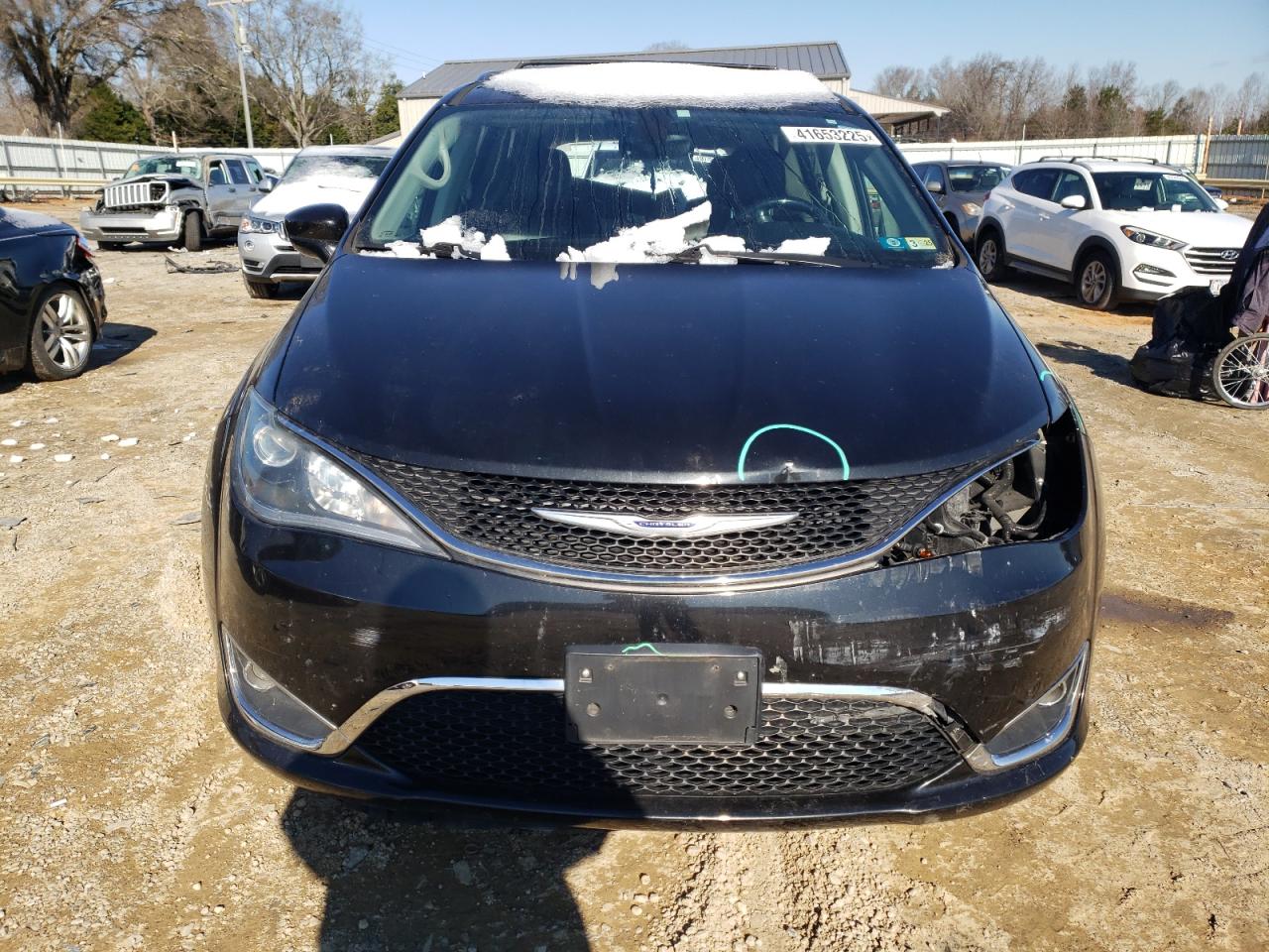 2019 Chrysler Pacifica - Image 5