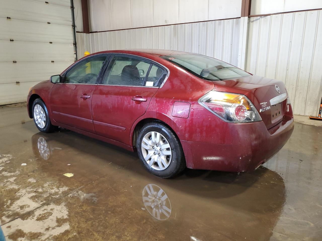 2012 Nissan Altima - Image 2