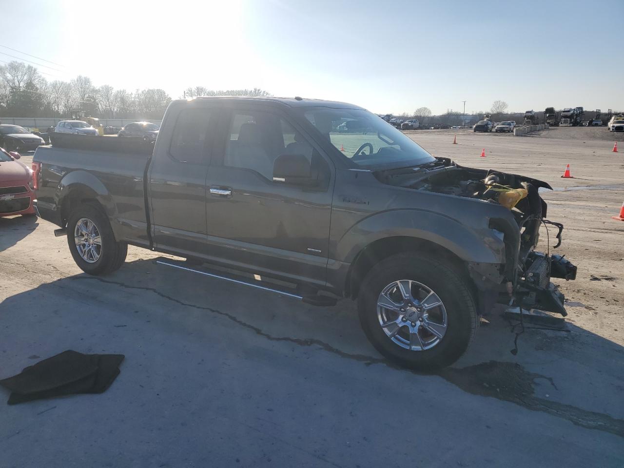 2015 Ford F-150 - Image 4