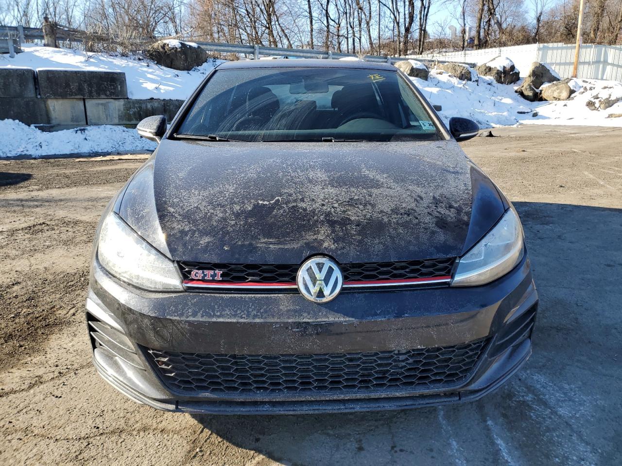 2021 Volkswagen GTI - Image 5