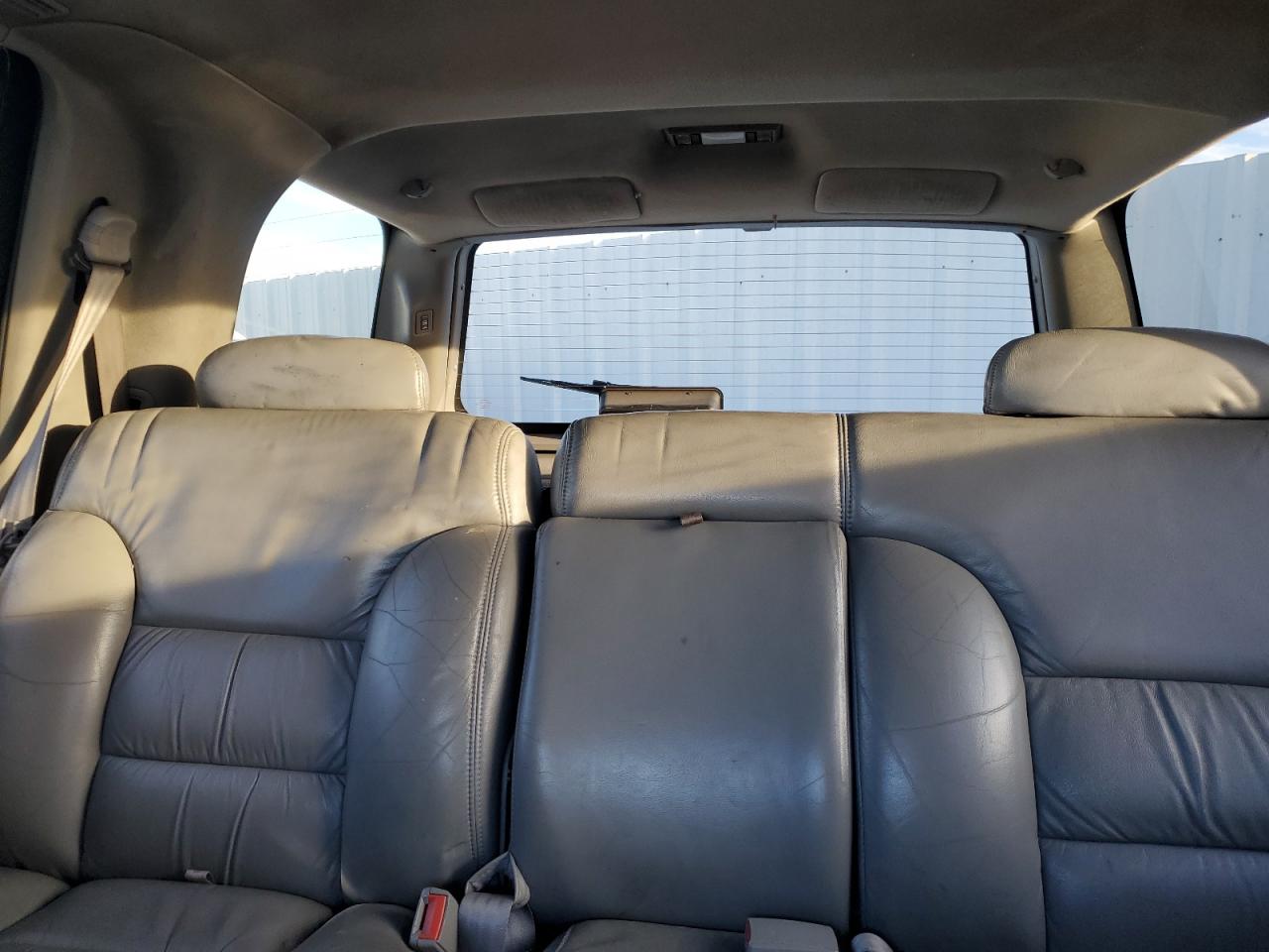 1998 Chevrolet Tahoe - Image 10