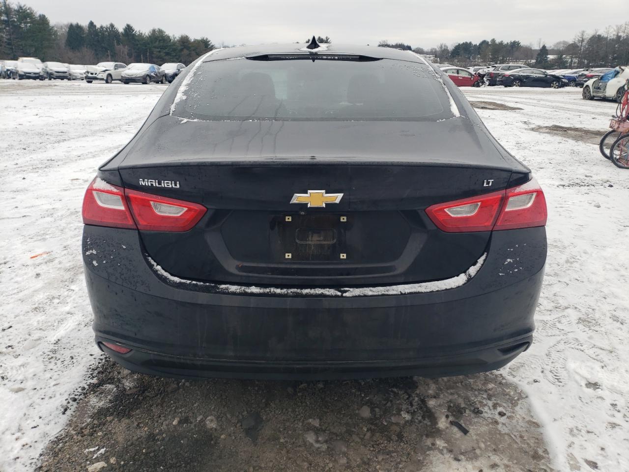 2016 Chevrolet Malibu - Image 6