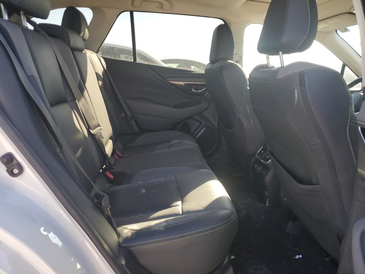 2020 Subaru Outback - Image 11