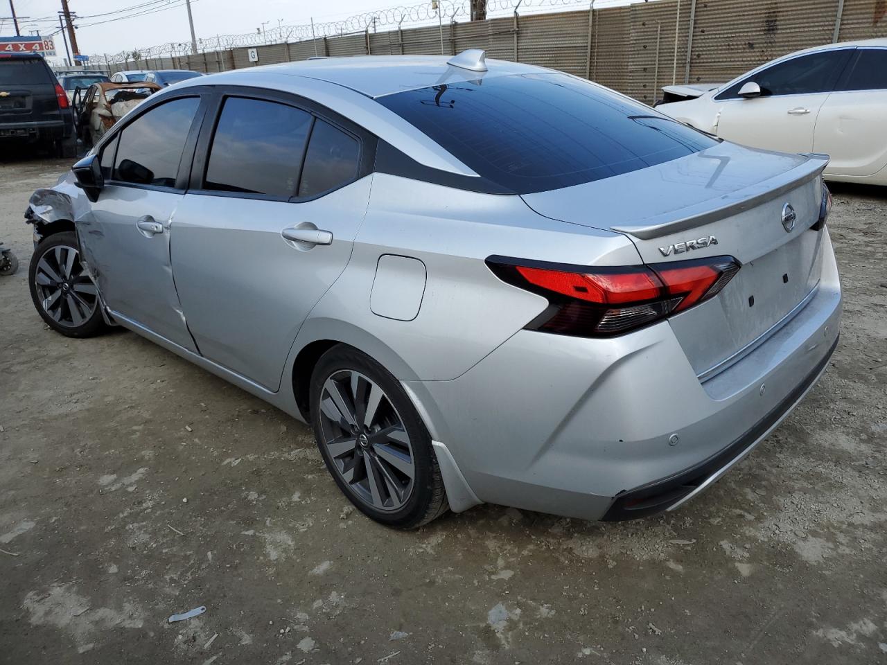 2020 Nissan Versa - Image 2