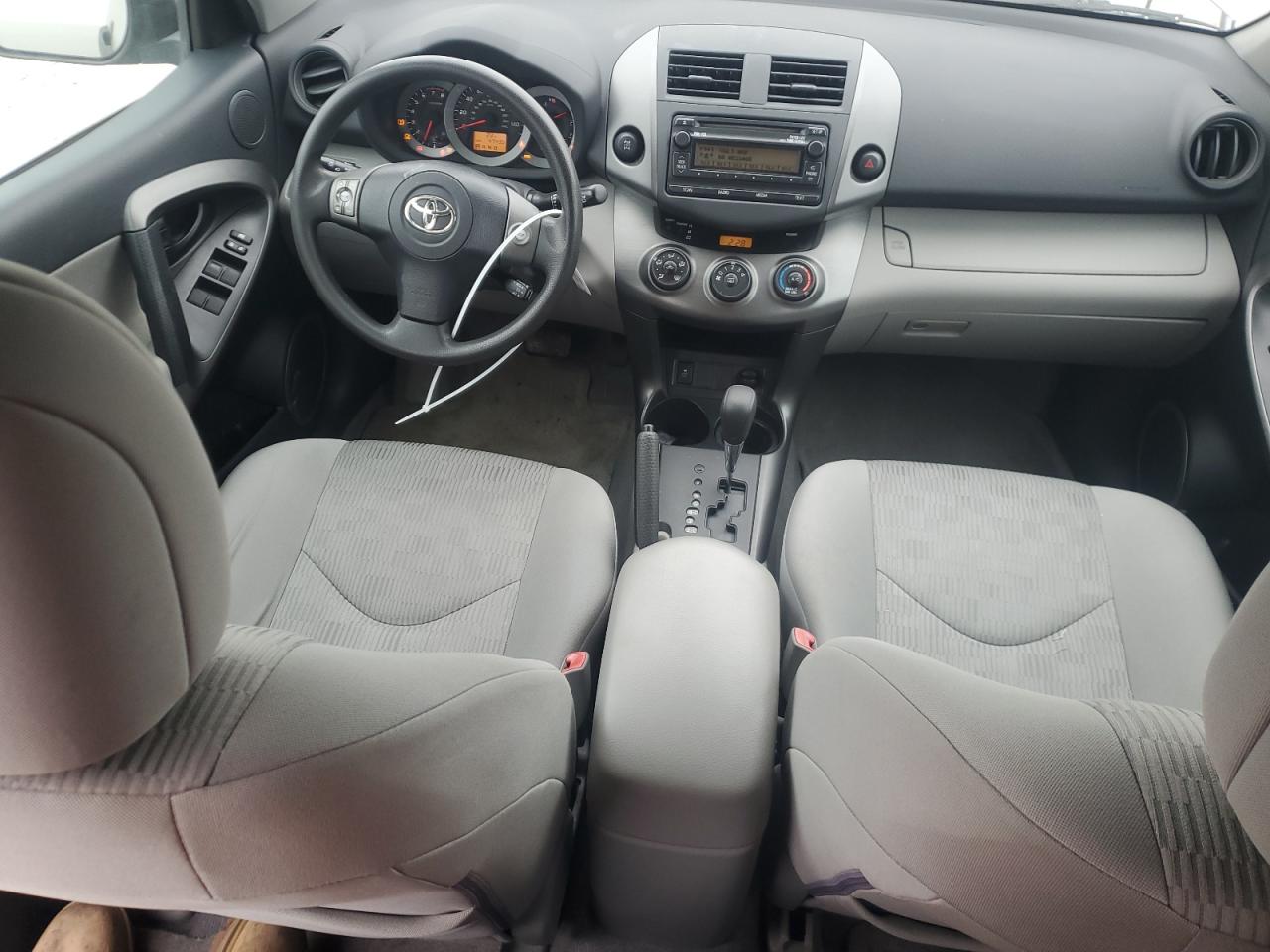 2012 Toyota RAV 4 - Image 8