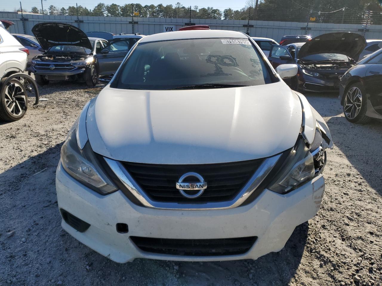 2018 Nissan Altima - Image 5