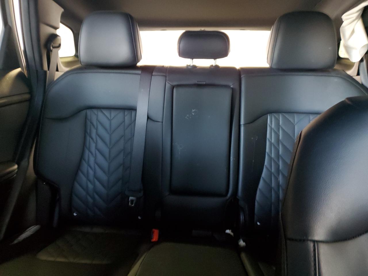2023 Kia Sportage - Image 10