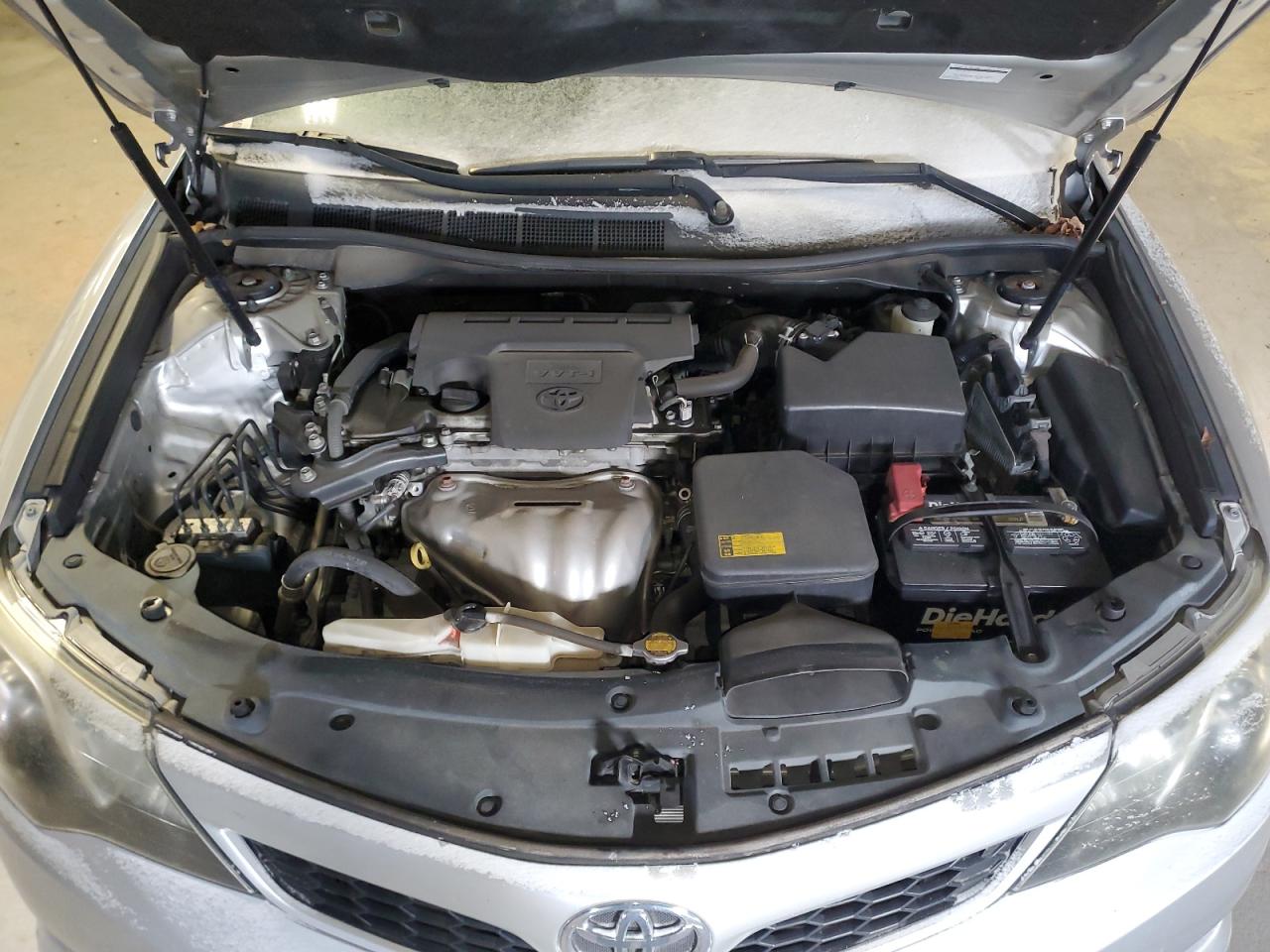 2014 Toyota Camry - Image 12