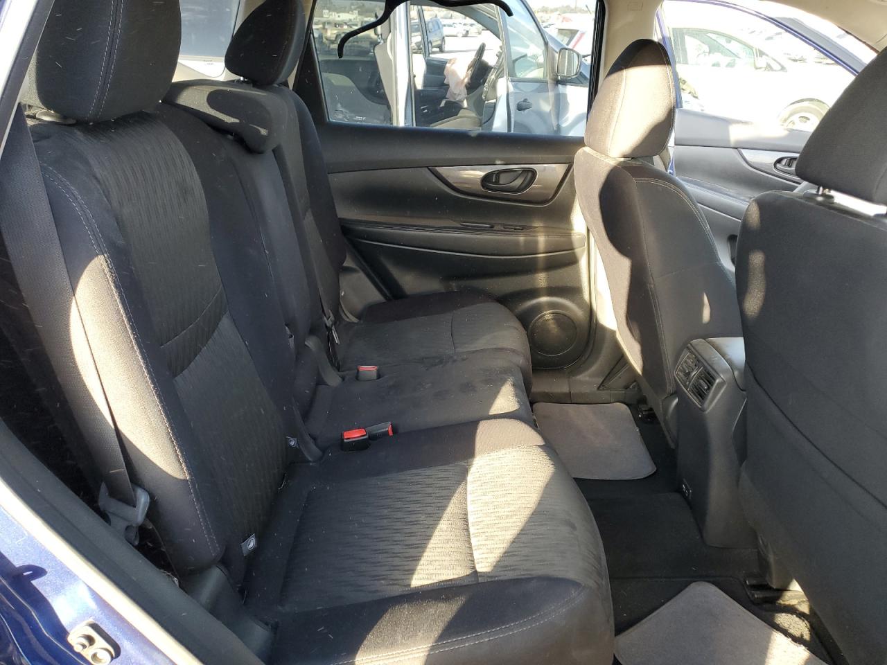 2020 Nissan Rogue - Image 11