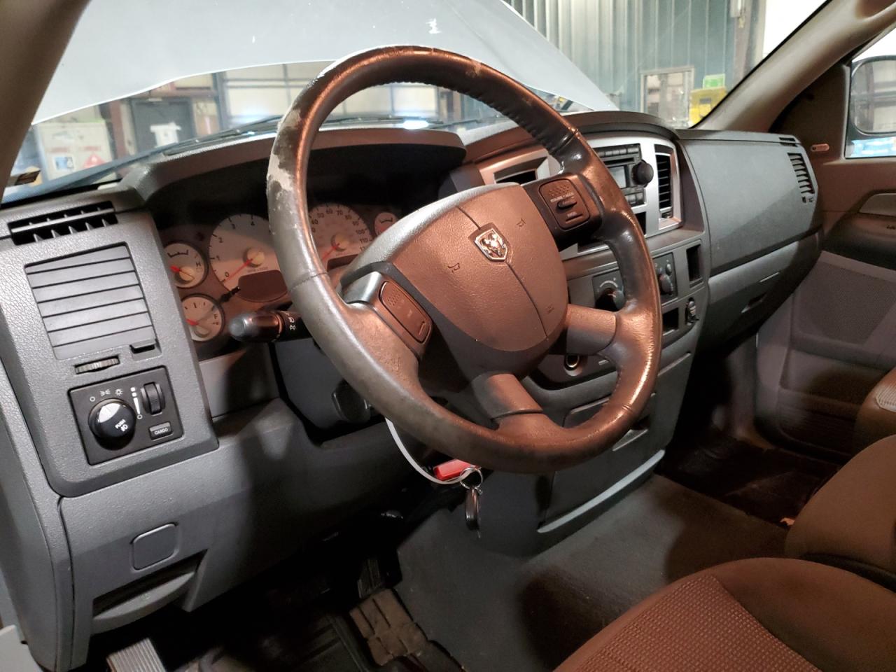 2007 Dodge RAM - Image 8