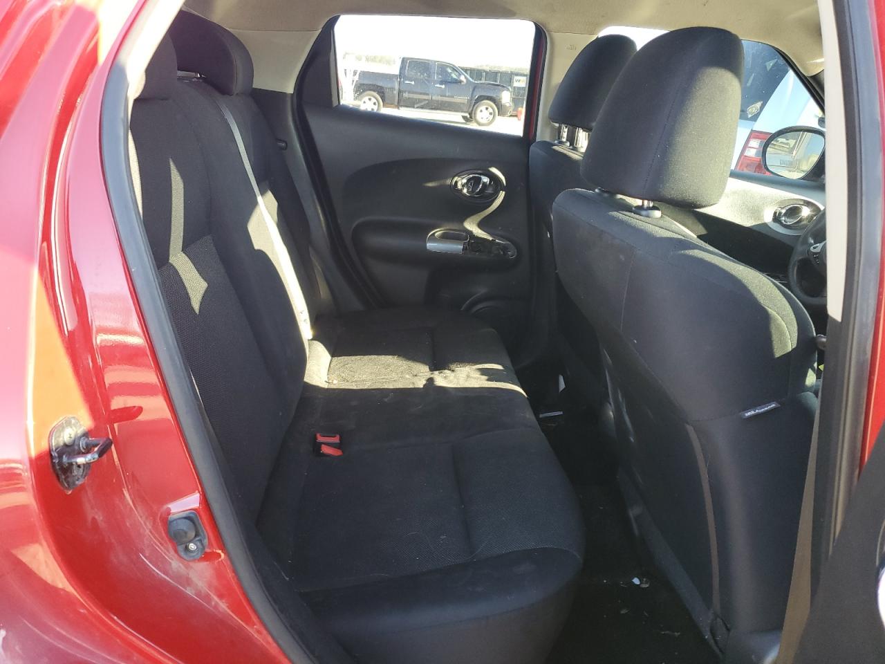2014 Nissan Juke - Image 11