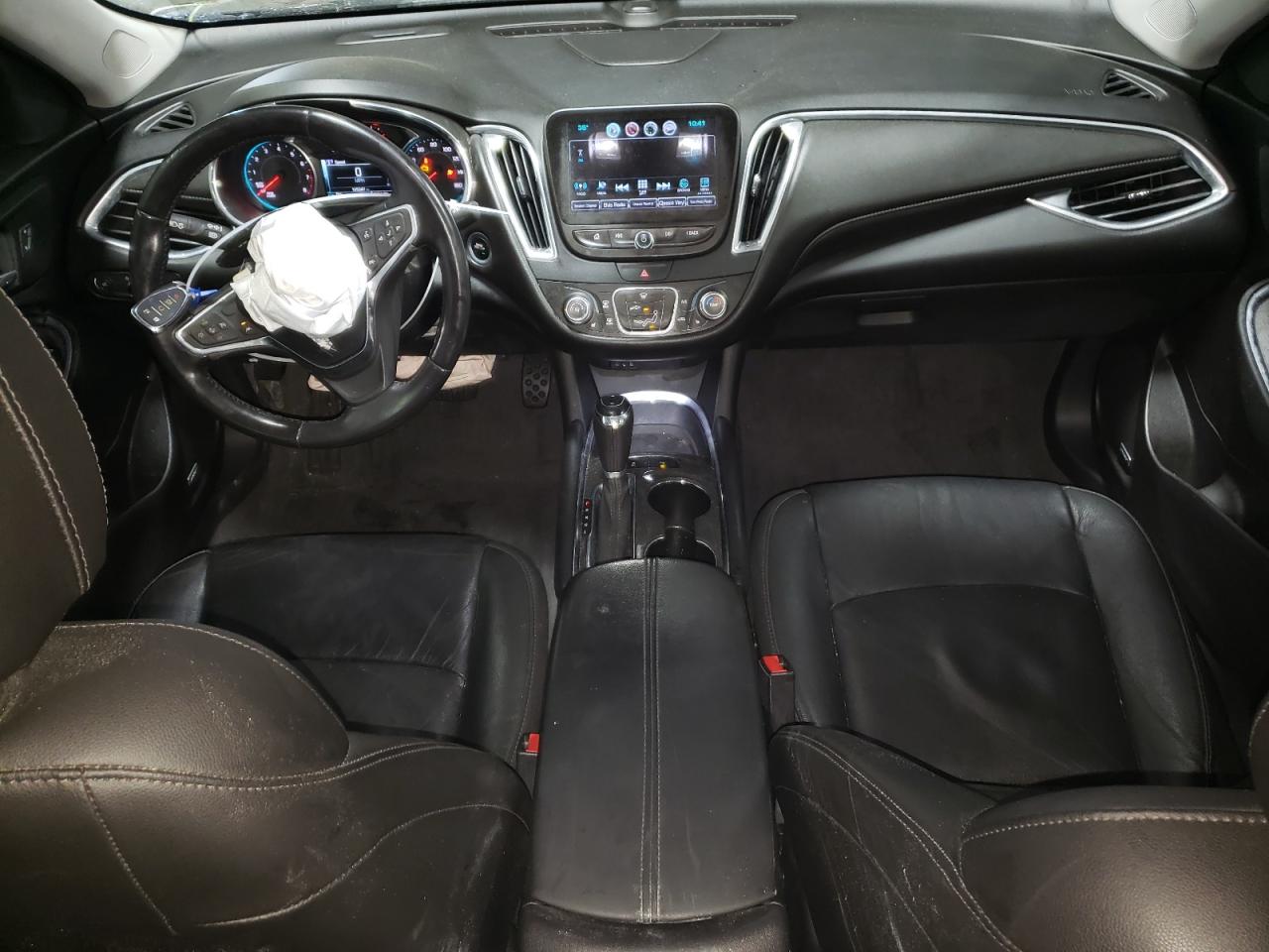 2018 Chevrolet Malibu - Image 8