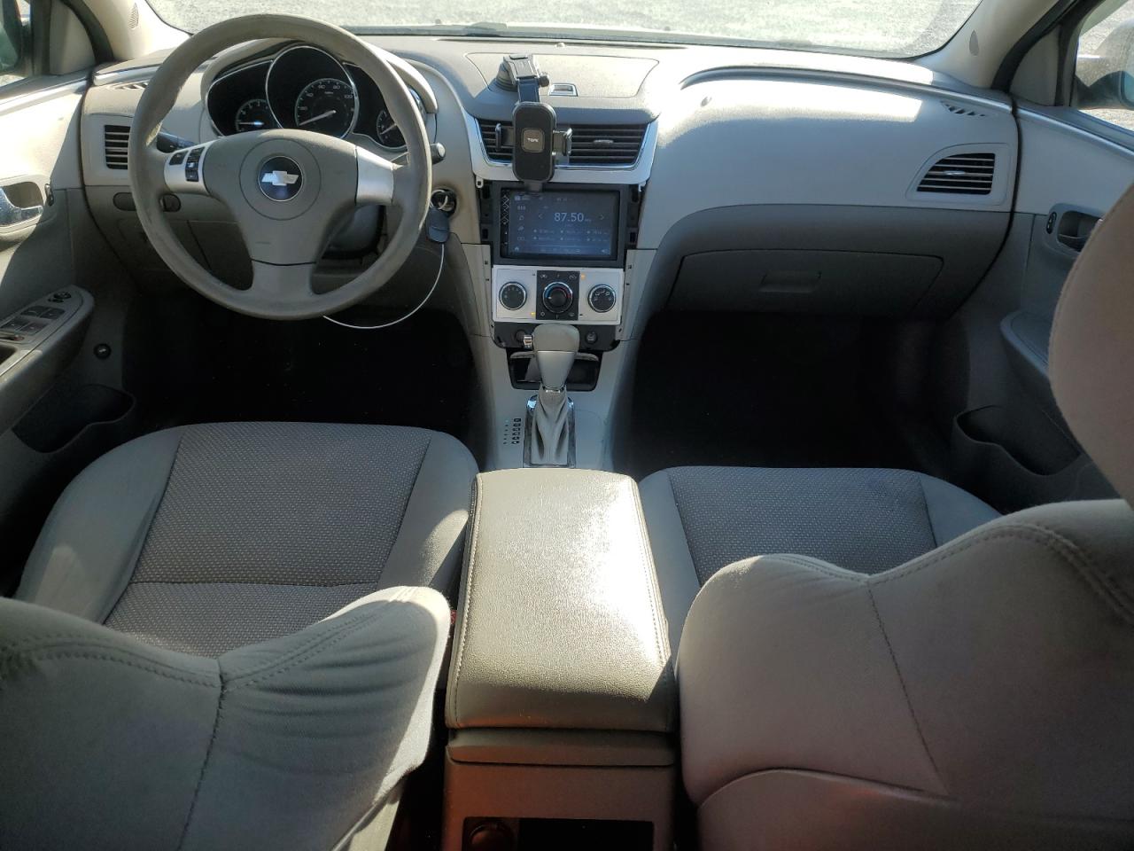 2010 Chevrolet Malibu - Image 8