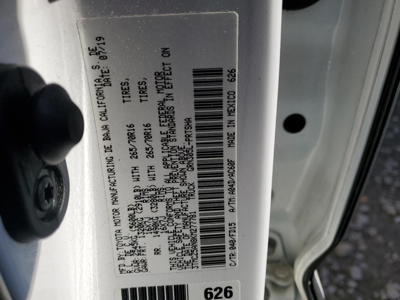 2019 Toyota Tacoma - Image 12