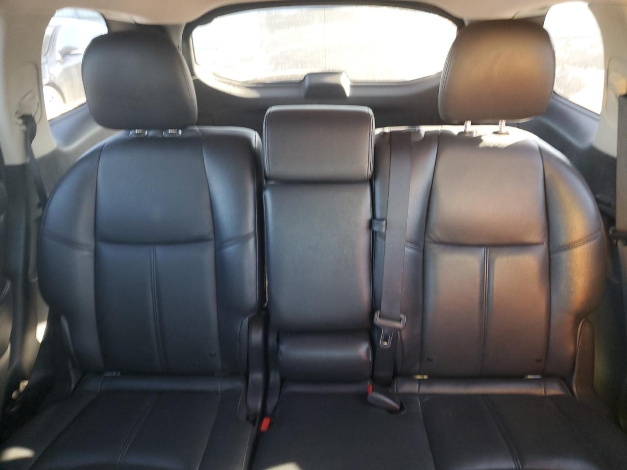 2013 Nissan Pathfinder - Image 10