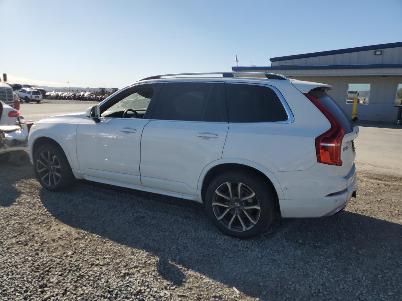 VIN YV4A22PK0G1060458 2016 VOLVO XC90 no.2