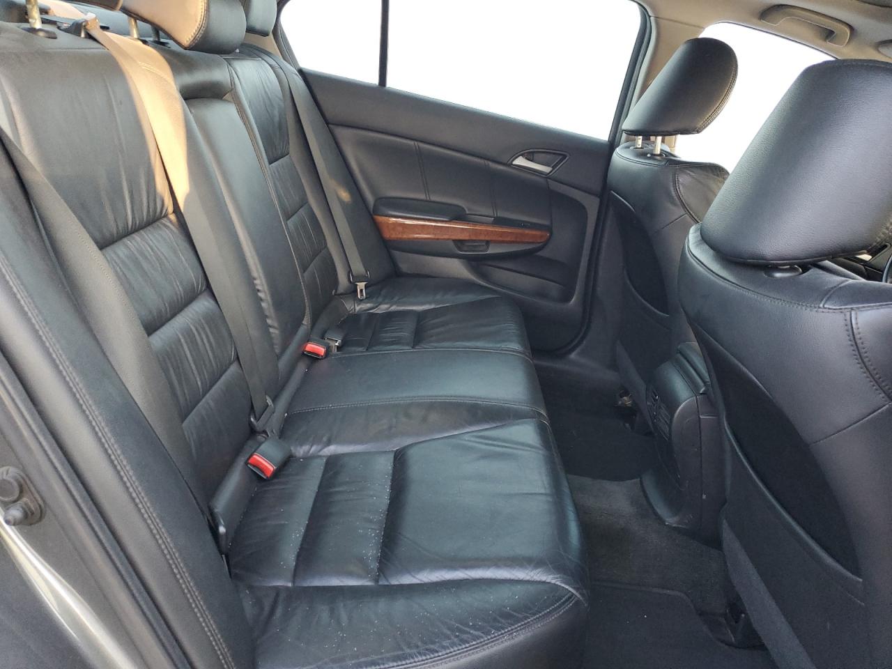2011 Honda Accord - Image 10