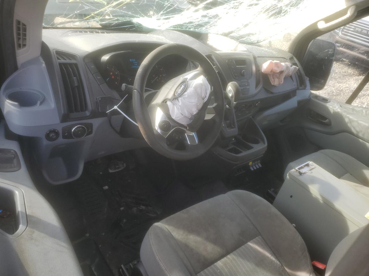 2015 Ford Transit - Image 8