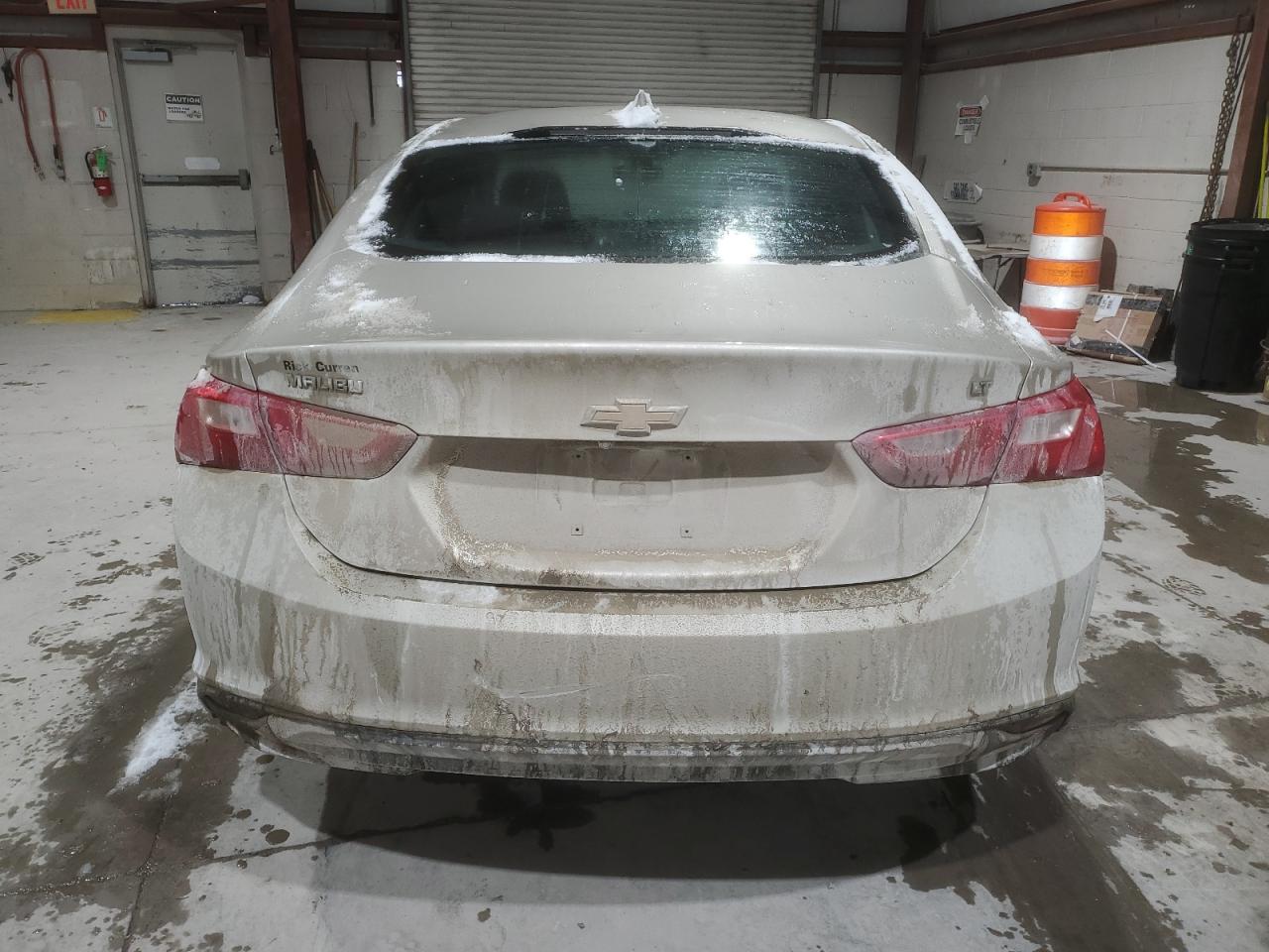 2016 Chevrolet Malibu - Image 6