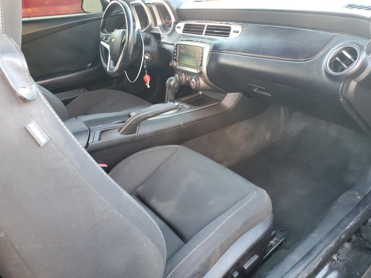 2014 Chevrolet Camaro - Image 8