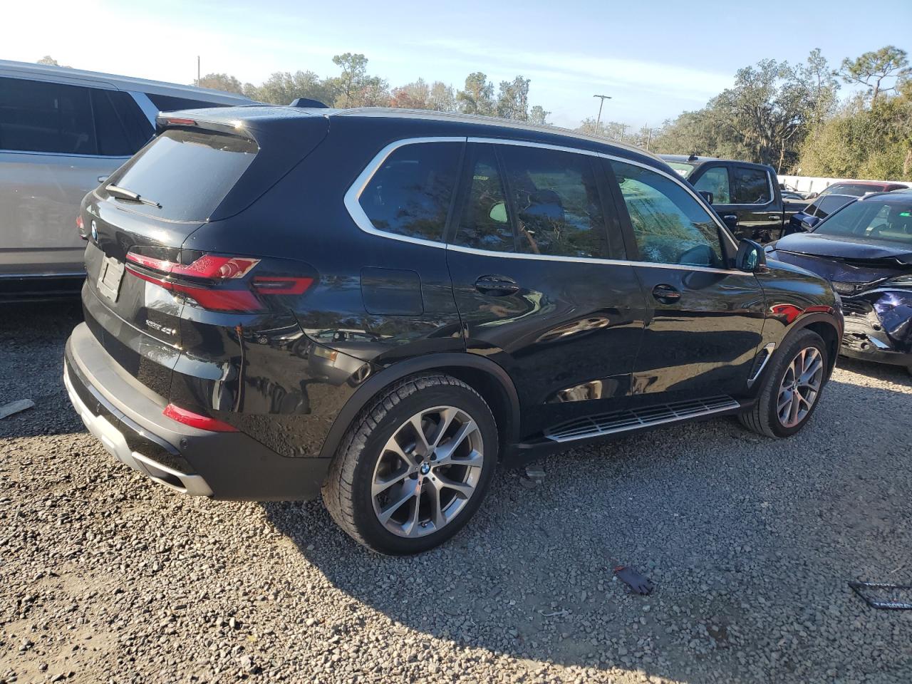 2024 BMW X5 - Image 3