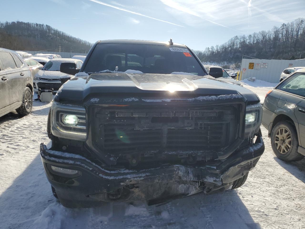 2017 GMC Sierra - Image 5