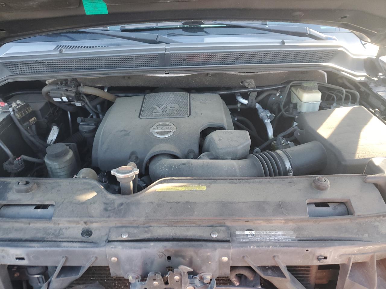 2015 Nissan Armada - Image 12