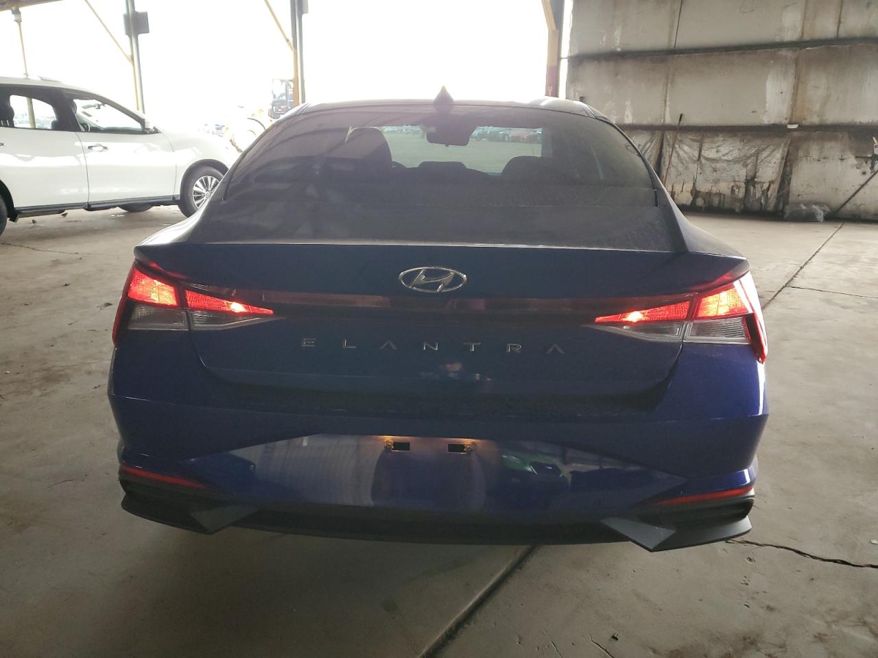 2022 Hyundai Elantra - Image 6