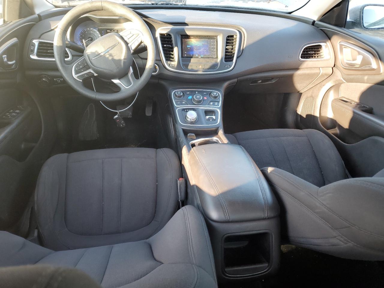 2015 Chrysler 200 Limited VIN: 1C3CCCAB4FN752659 Lot: 42402155