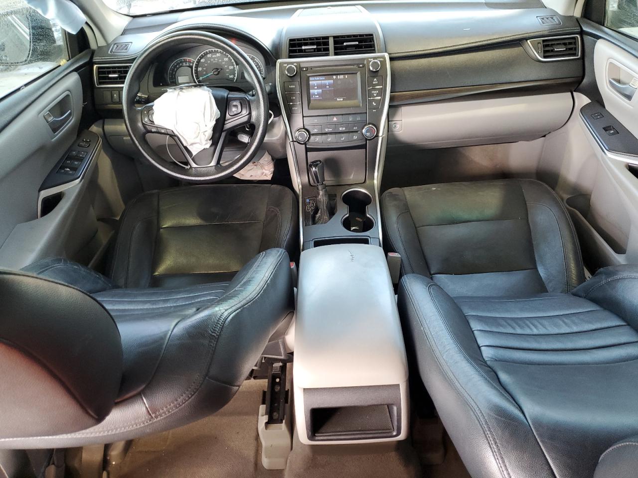 2015 Toyota Camry - Image 8