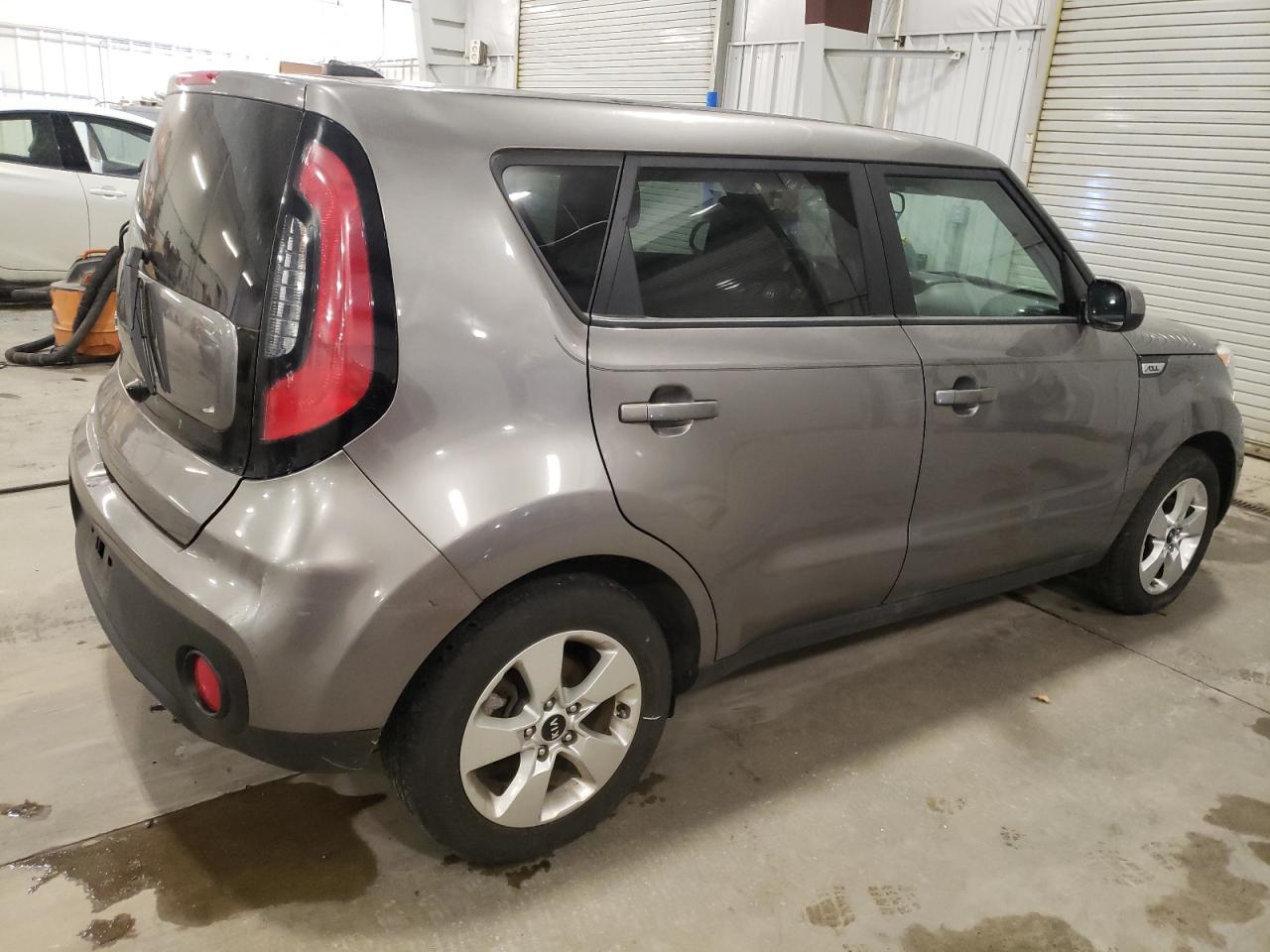 2017 Kia Soul - Image 3