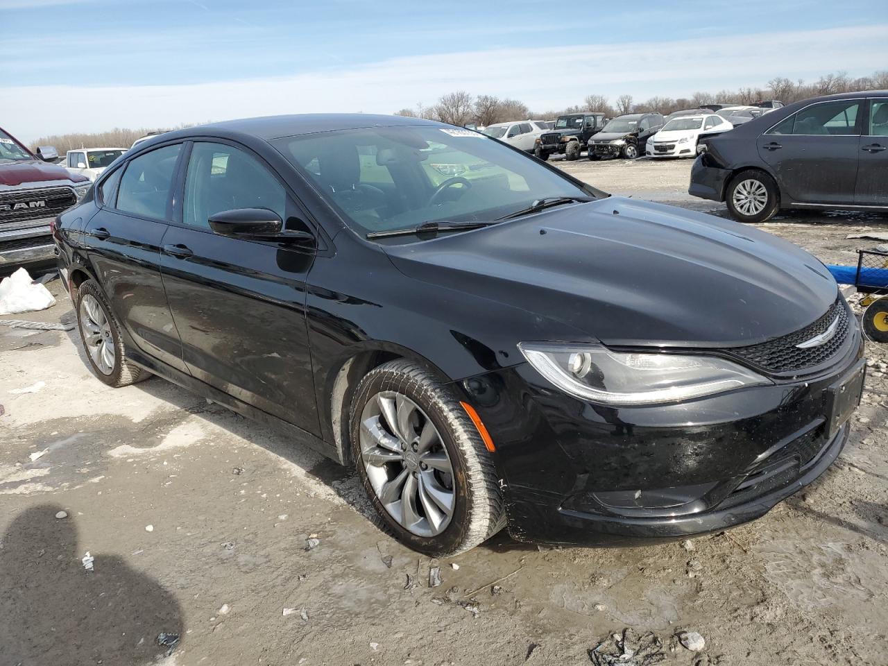 2015 Chrysler 200 - Image 4