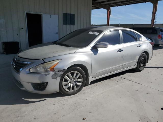 Sedans NISSAN ALTIMA 2015 Srebrny