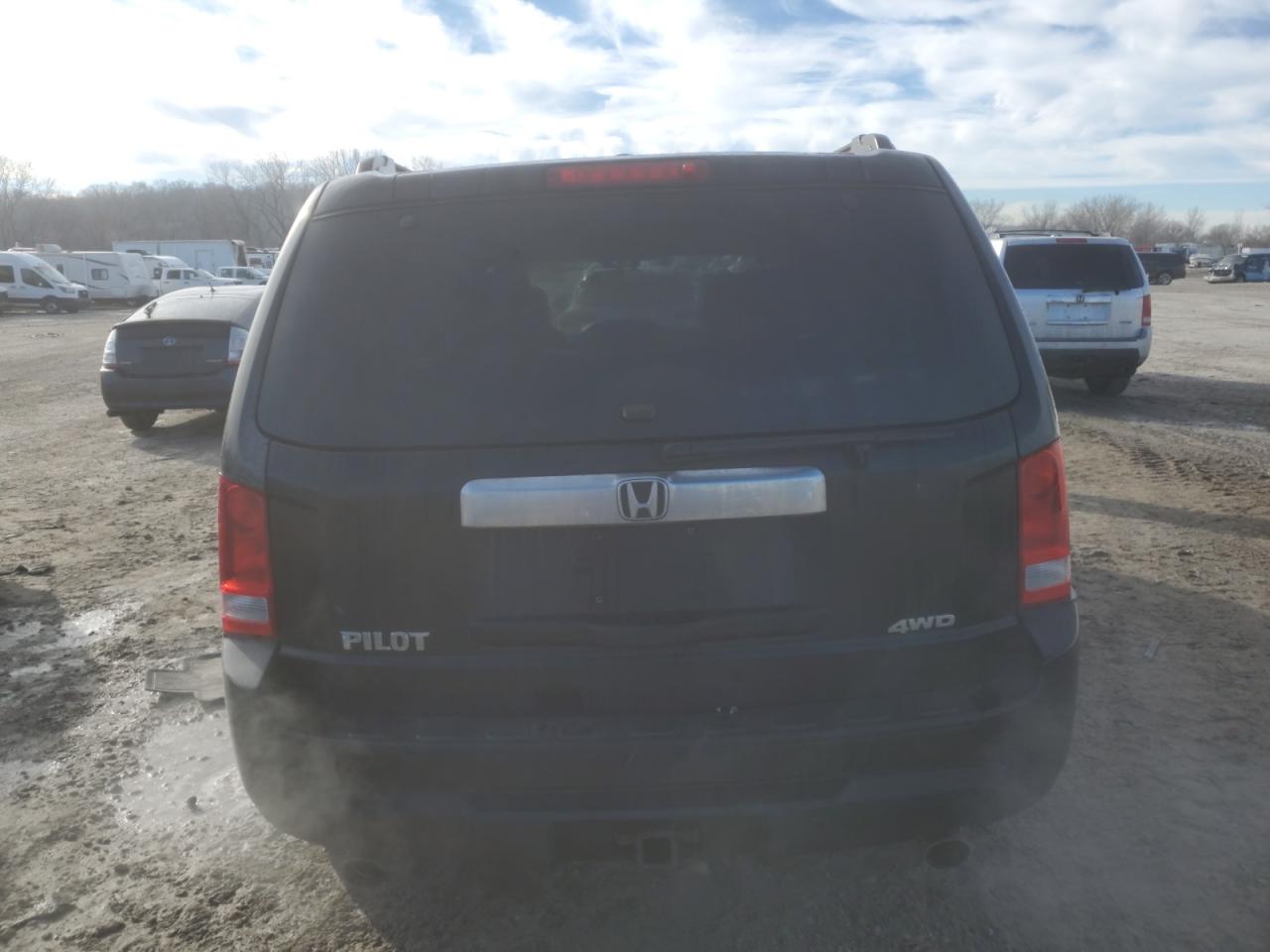 2015 Honda Pilot - Image 6