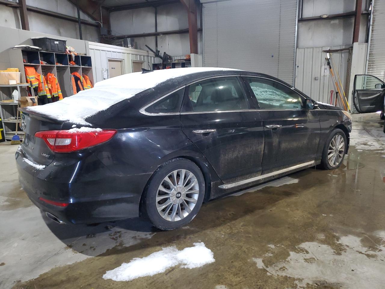 2015 Hyundai Sonata - Image 3