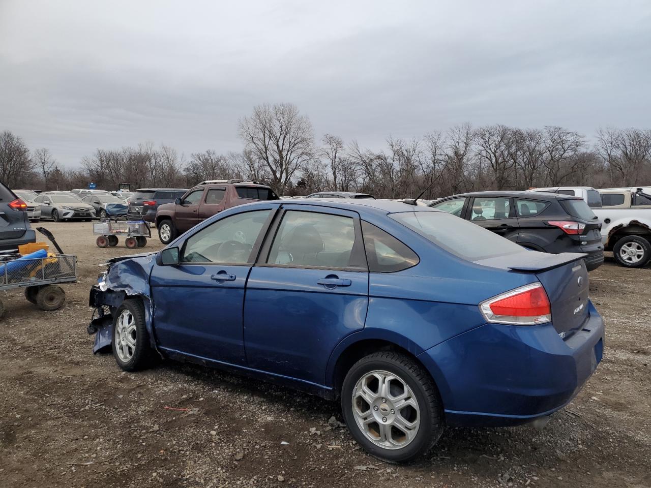 2009 Ford Focus - Image 2