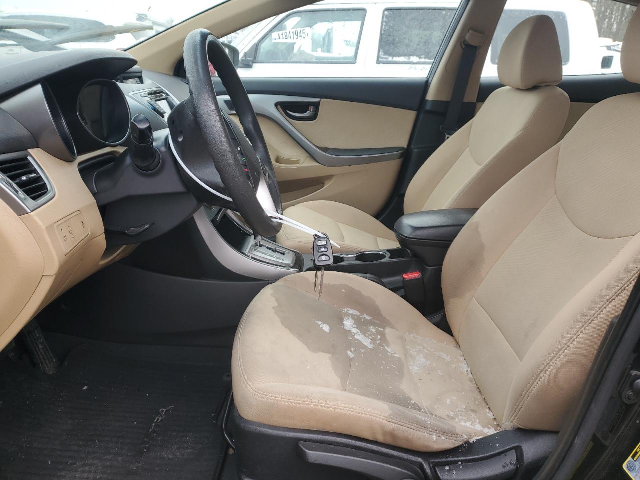 2013 Hyundai Elantra - Image 7