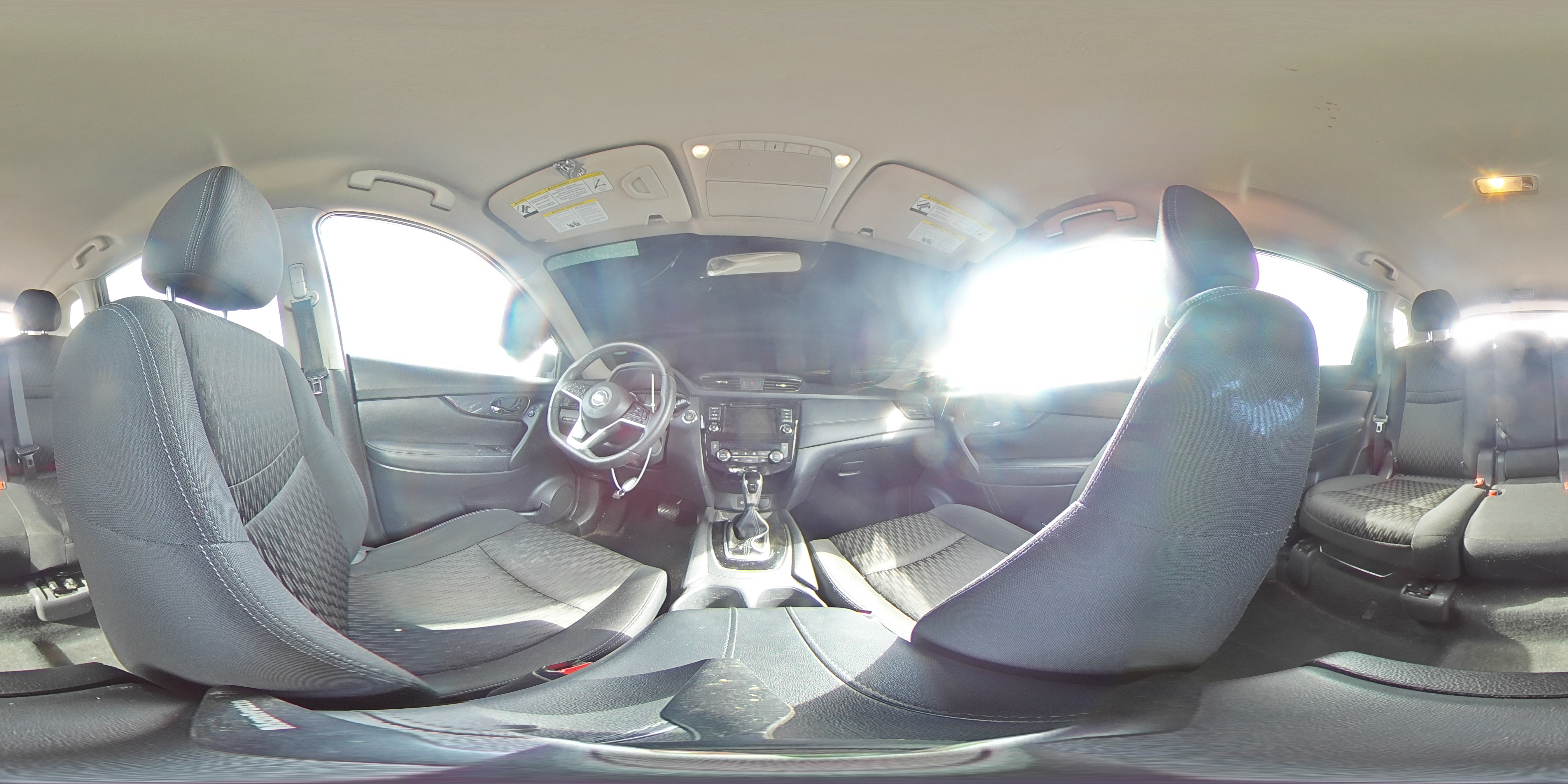 2020 Nissan Rogue - Image 14