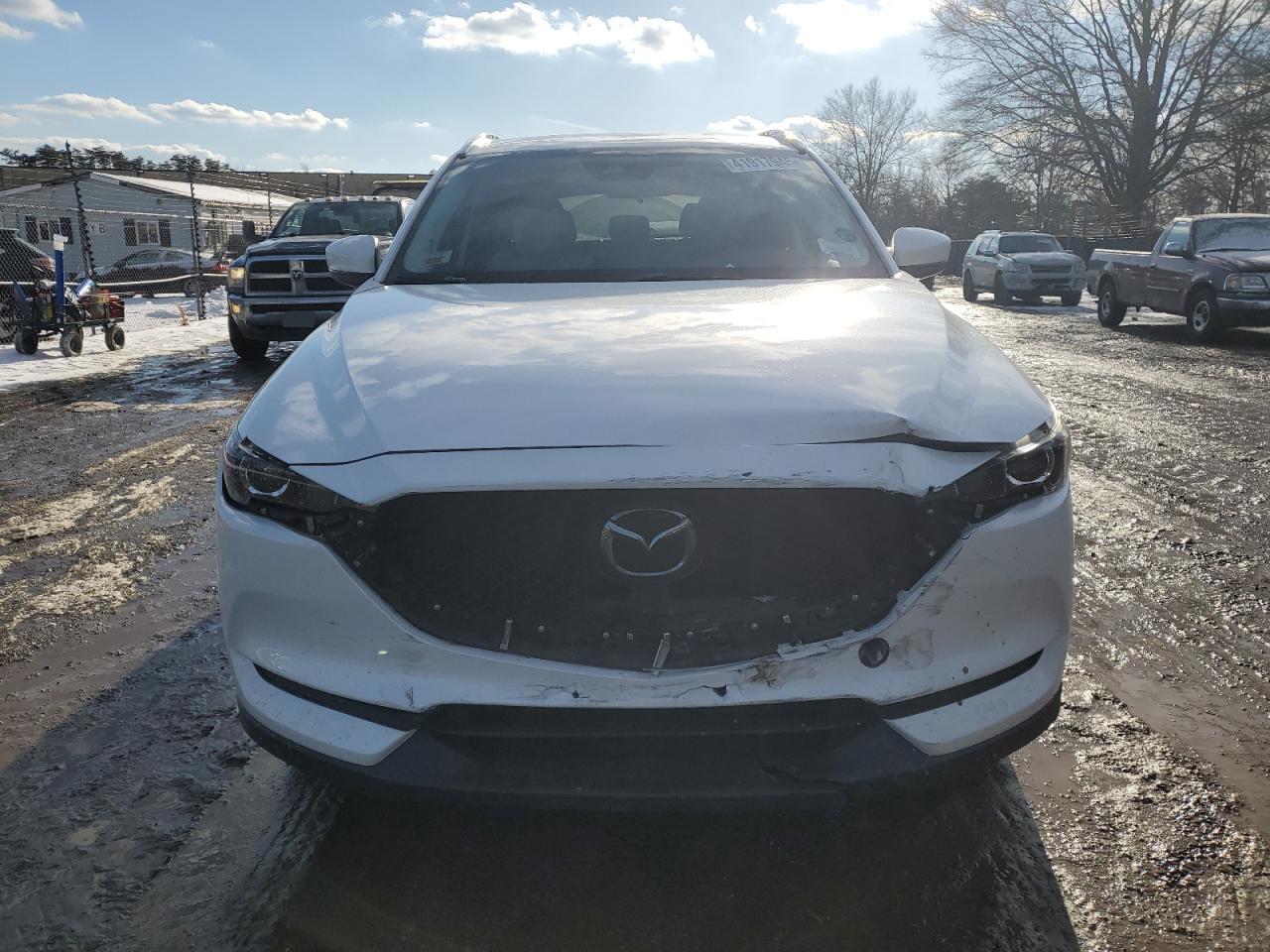 2018 Mazda CX-5 - Image 5