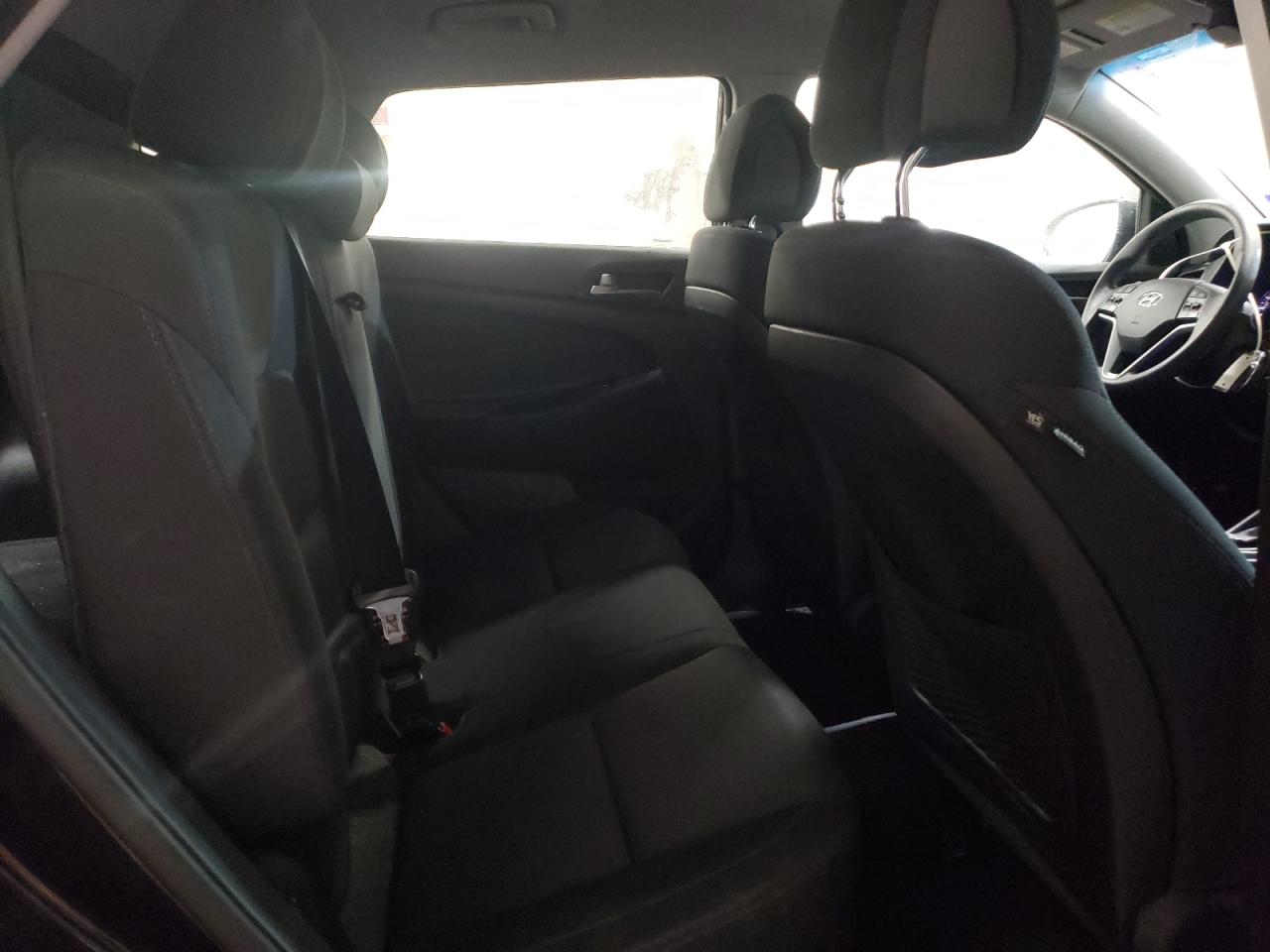 2017 Hyundai Tucson - Image 10
