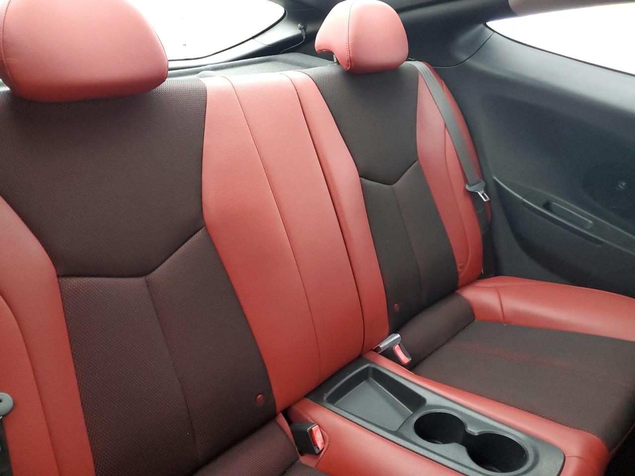 2012 Hyundai Veloster - Image 10