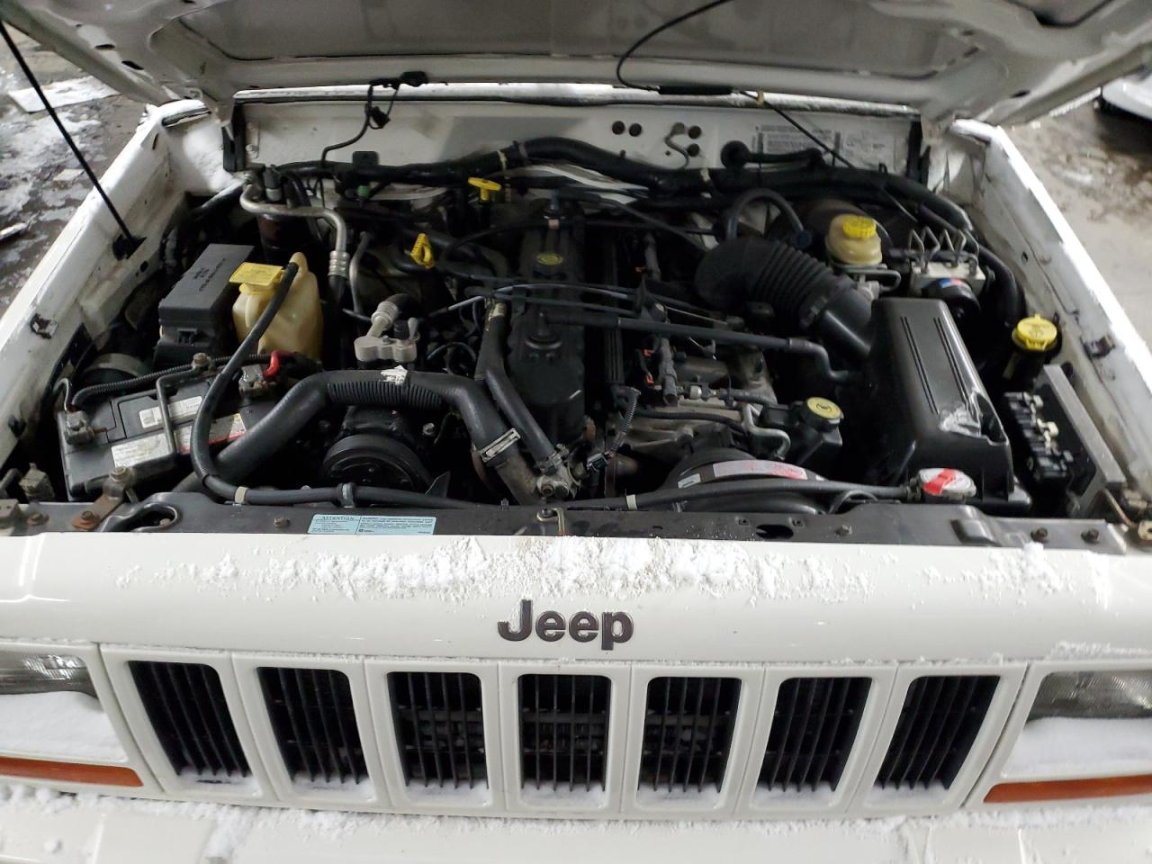 1998 Jeep Grand Cherokee - Image 13