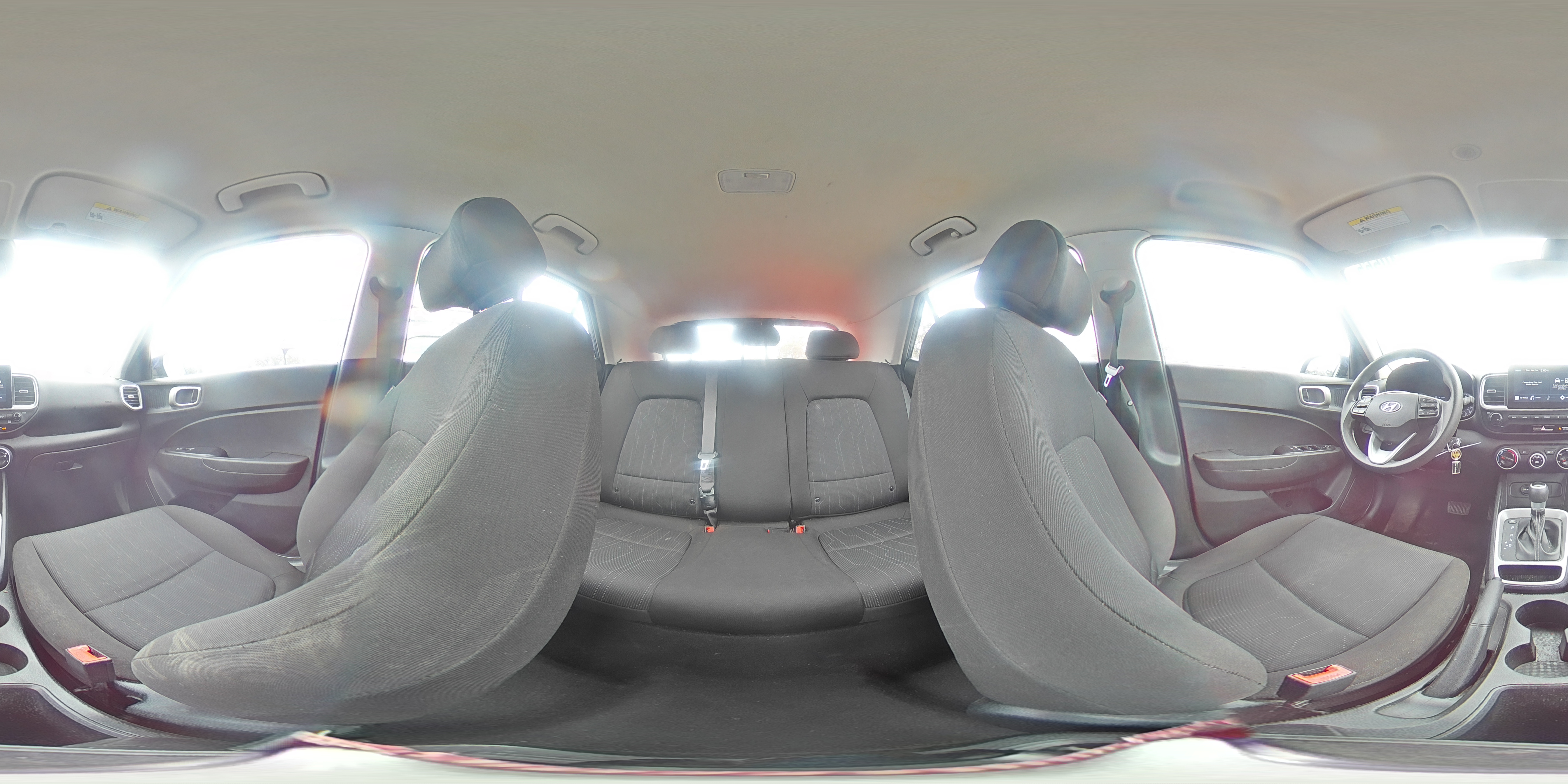 2021 Hyundai Venue - Image 14