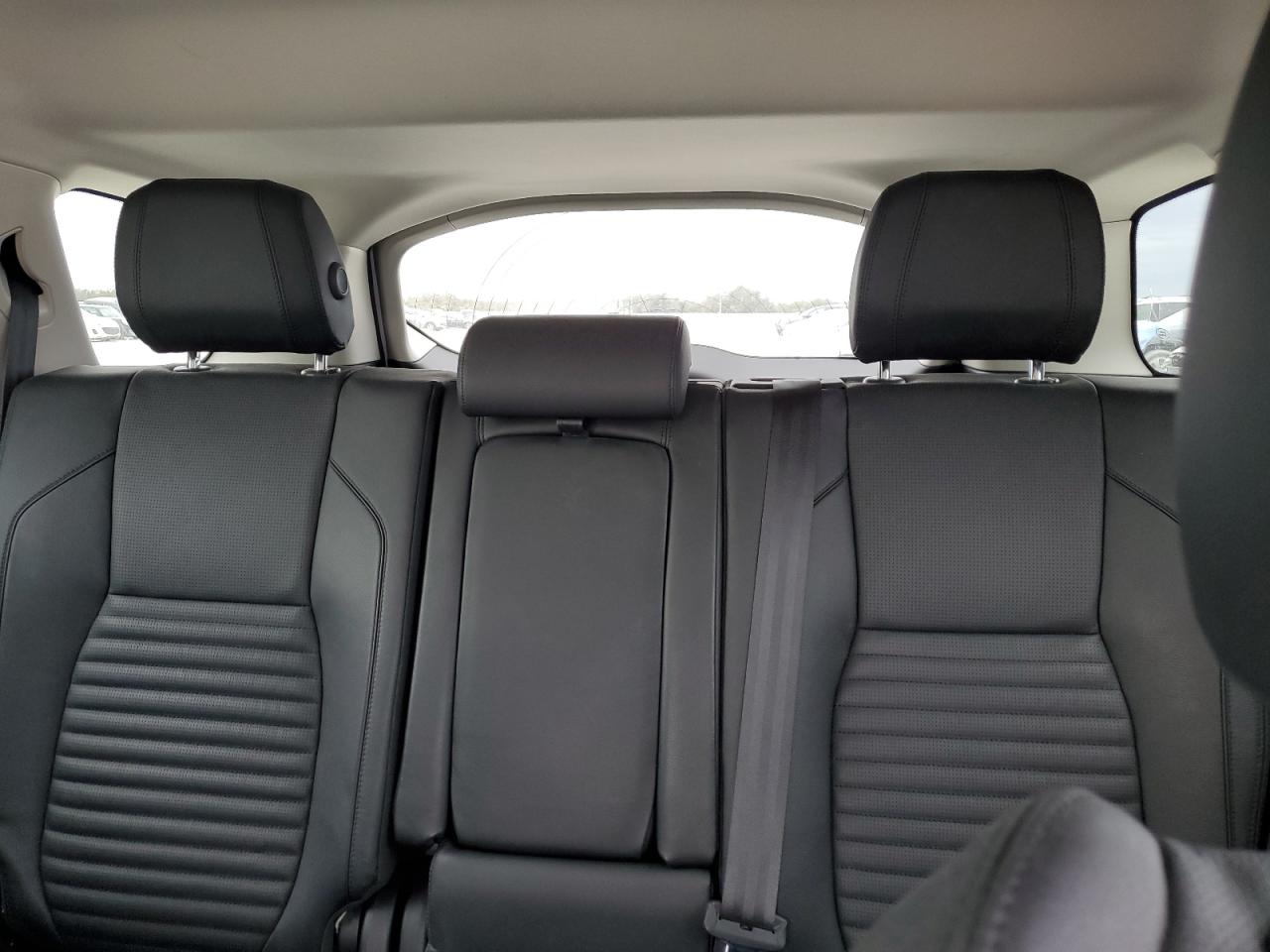2021 Land Rover Discovery - Image 10