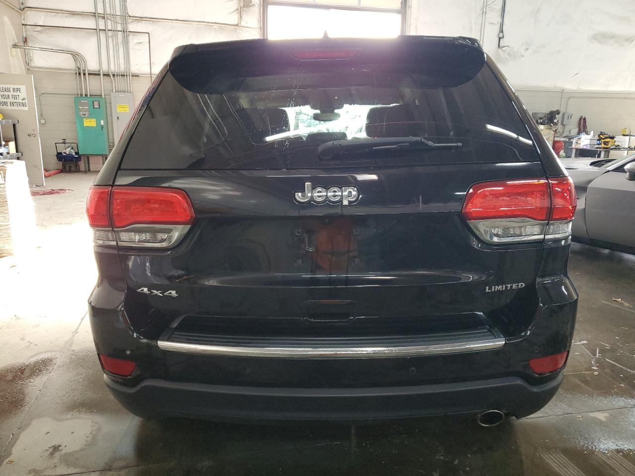 2018 Jeep Grand Cherokee - Image 6