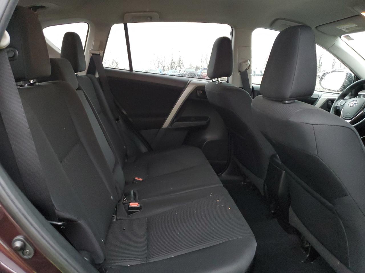 2018 Toyota RAV 4 - Image 11