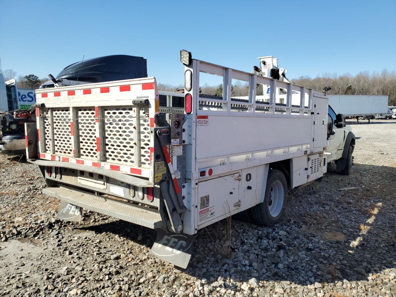 2017 Ford F550 - Image 3