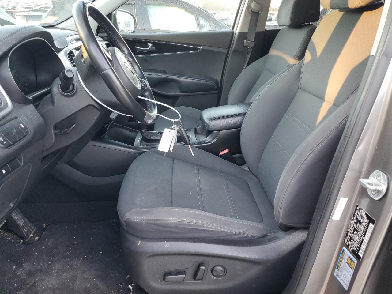 2017 Kia Sorento - Image 7
