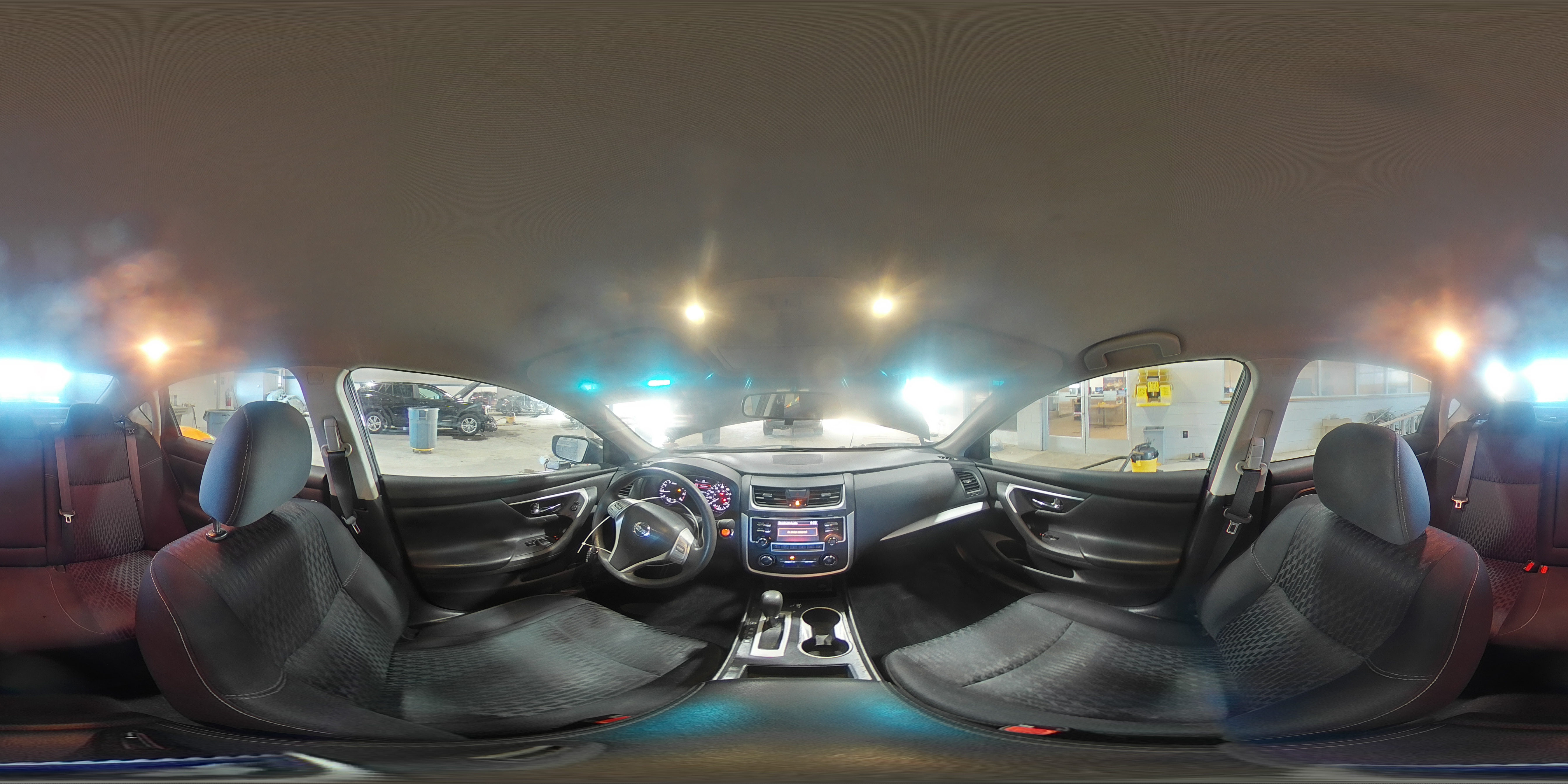 2018 Nissan Altima - Image 12