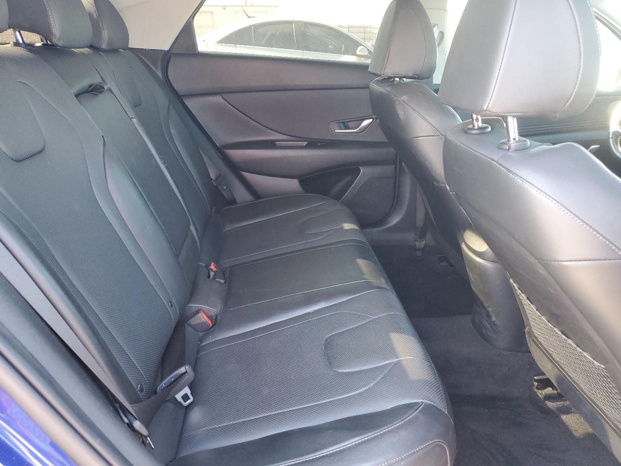 2023 Hyundai Elantra - Image 10